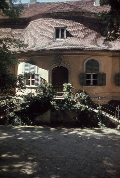 Südseite, halbrunder Mittelbau, 1943/1945