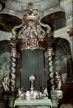 Gesamtansicht des Altars, Altarbild evakuiert (?), 1943/1945