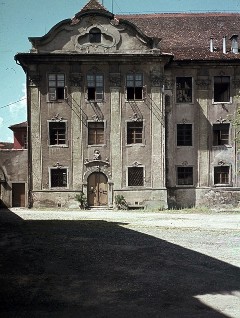 Nordfassade: östlicher Eckrisalit, Aufn. Müller und Sohn, 1943/1945