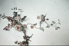 Teilansicht: Blumenkranz an der Deckenmitte, Ausschnitt:
Blumen auf der Nordhälfte, Aufn. Cürlis, Peter, 1943/1945