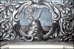 Detail: Rundbild mit allegorischem Motiv (Ardua virtutem), Aufn. Schulze-Marburg, Rudolf, 1943/1944