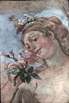 Detail: weibliche Personifikation, an Blumen riechend, Aufn. Rex-Film, 1943/1945