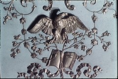 Detail: Adler zwischen Ornamenten, Aufn. Rex-Film, 1943/1945
