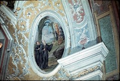 Südliche (?) Chorkapelle, rechtes Medaillon:
Benedikt läßt das auf dem Monte Cassino gefundene
Götzenbild zerstören, Aufn. Cürlis, Peter, 1943/1945